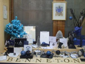 vitrine-benneton graveur